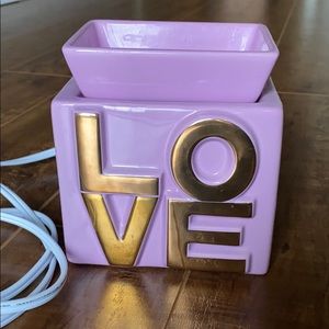 Scentsy “LOVE” Warmer